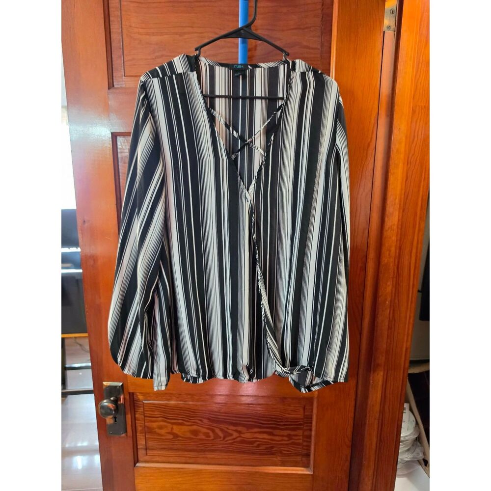 Rue21 Plus Women’s 4X Black White Striped Wrap Front Blouse Long Sleeve
